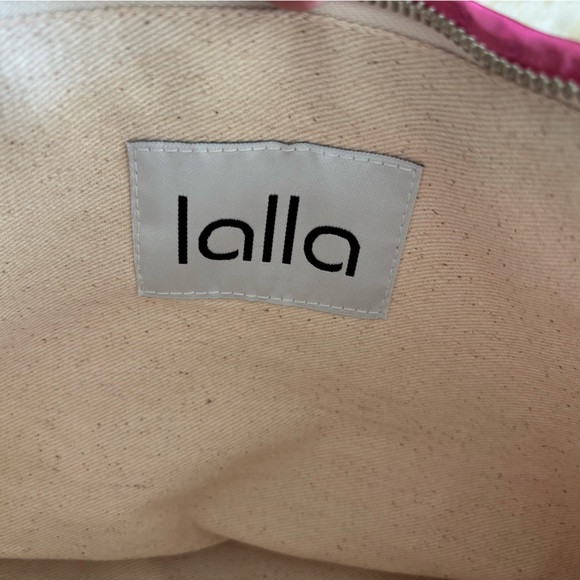 Anthropologie - LALLA Quilted Puffer Versatile Clutch / Makeup Cosmetic Bag Pink